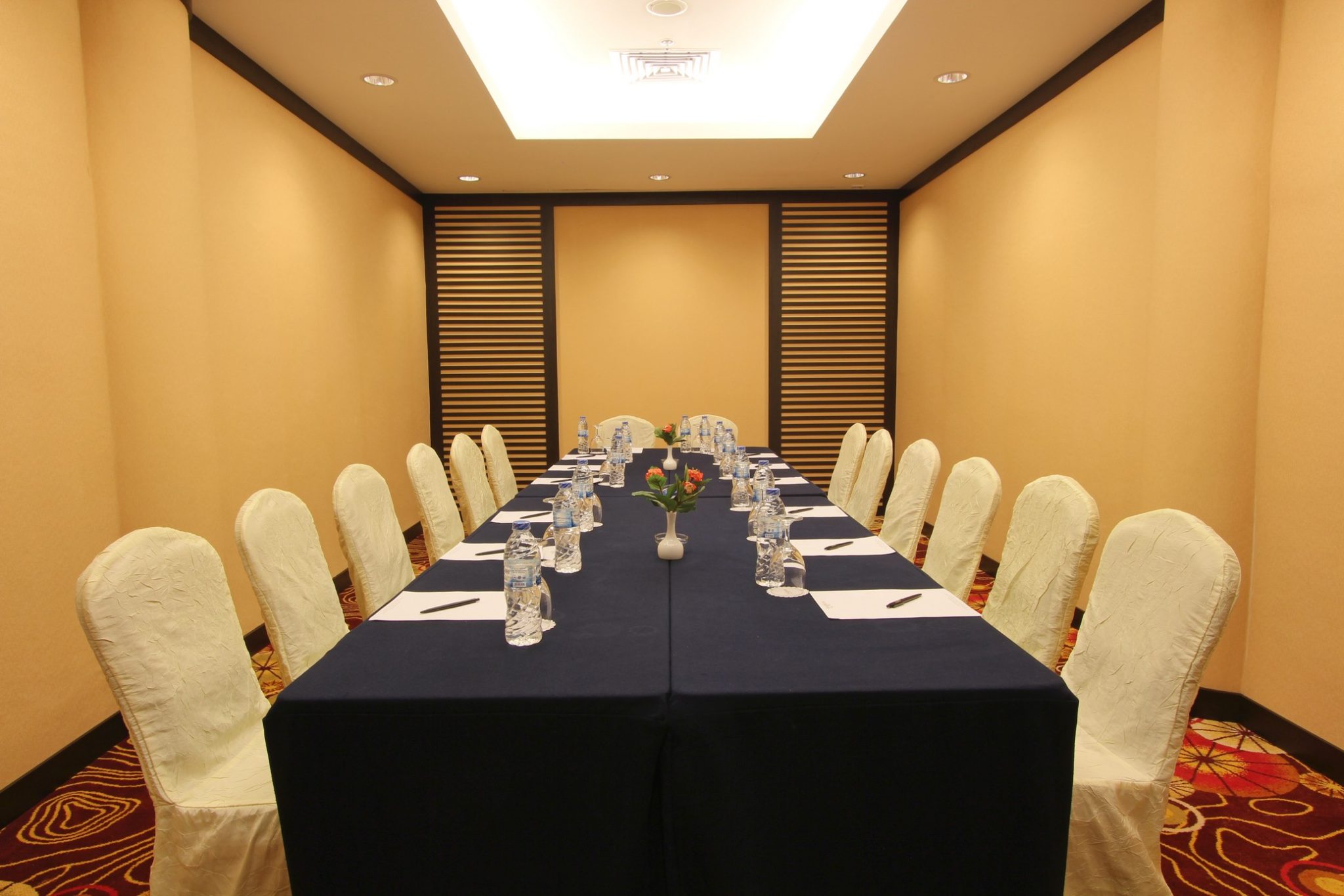 Harmoni Suites Meeting Room